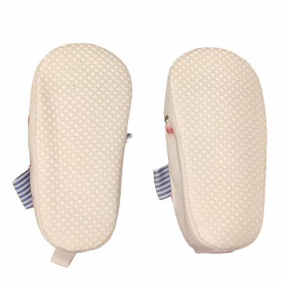 Baby Girl Shoes White Floral Embroidered, NWOT - Picture 3 of 4